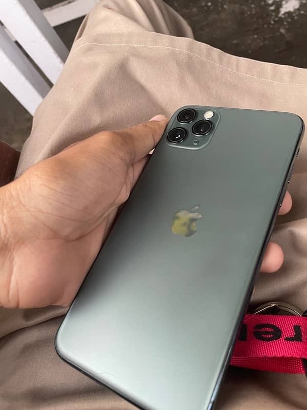 IPhone 11 Pro Max LLA 2