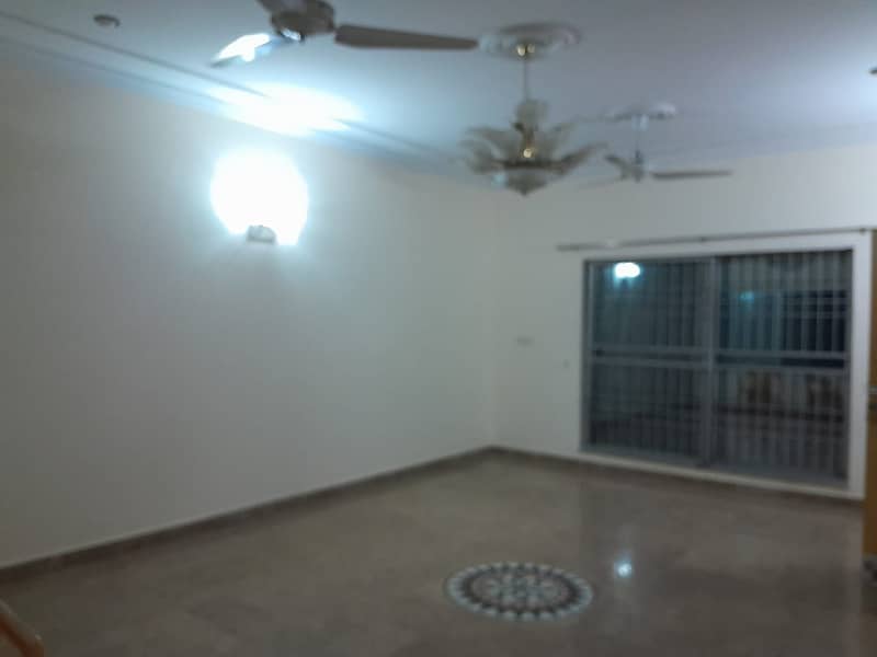 1 Kanal Upper Portion Available For Rent In DHA Phase 5 Block-A 14