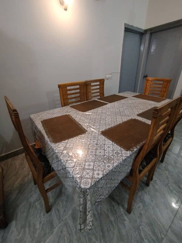 Dining table for sale 2