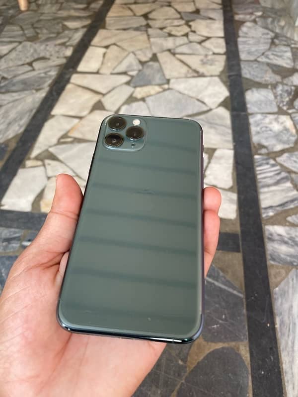 iPhone 11 Pro | Non Pta Factory Unlock | 256GB | Water Pack 0