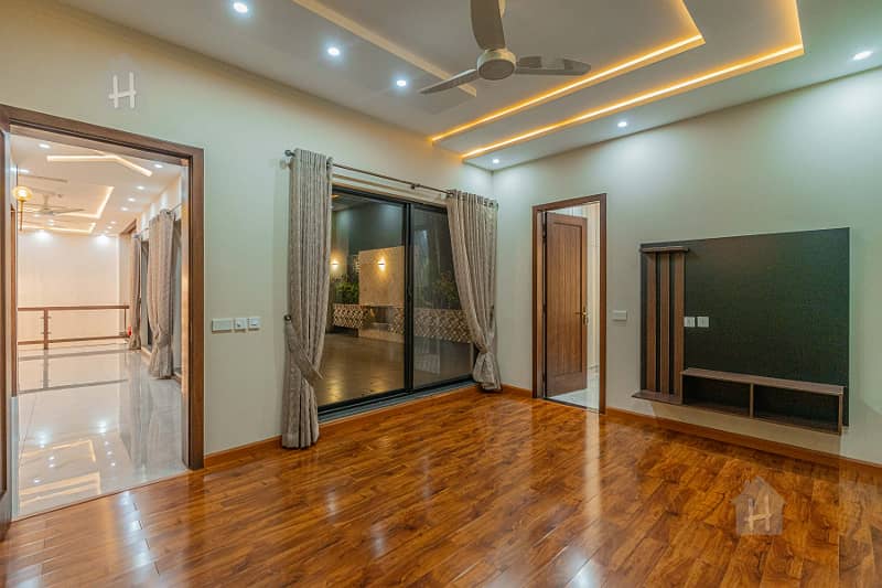 1 Kanal House Full Basement for For Sale In Y block For Phase 3 DHA Lahore 38