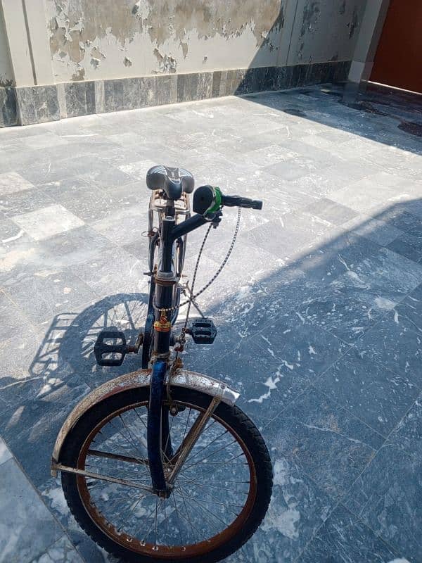 boys used cycle for sell 4