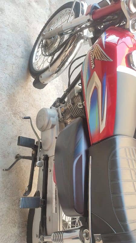 Honda CG 125 Lush Condition Buy and Drive 1