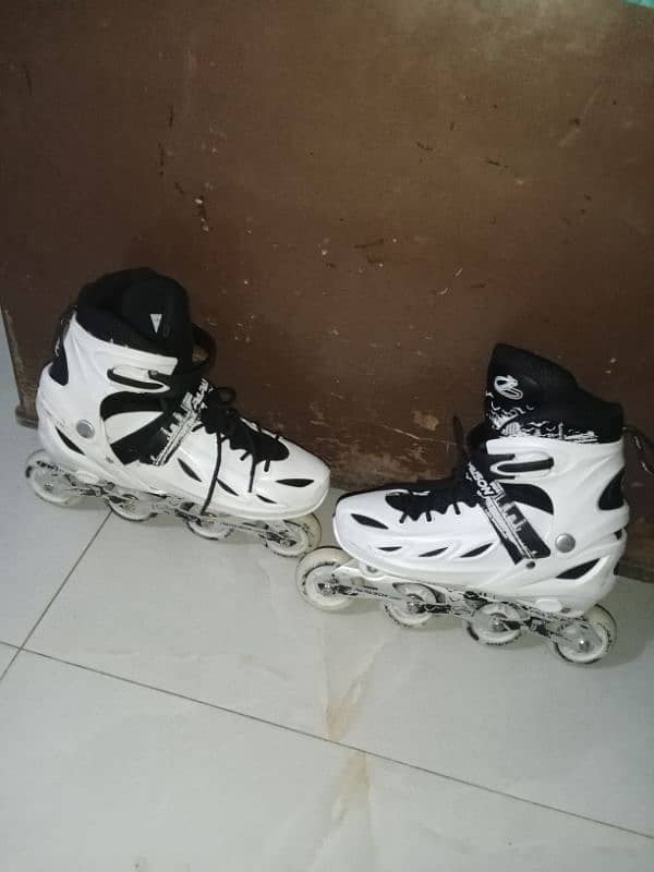 shoes sakting. . . . light waly 1