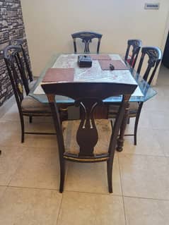 Dining table for sale