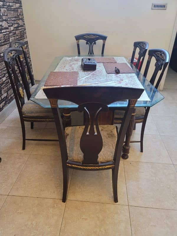 Dining table for sale 0