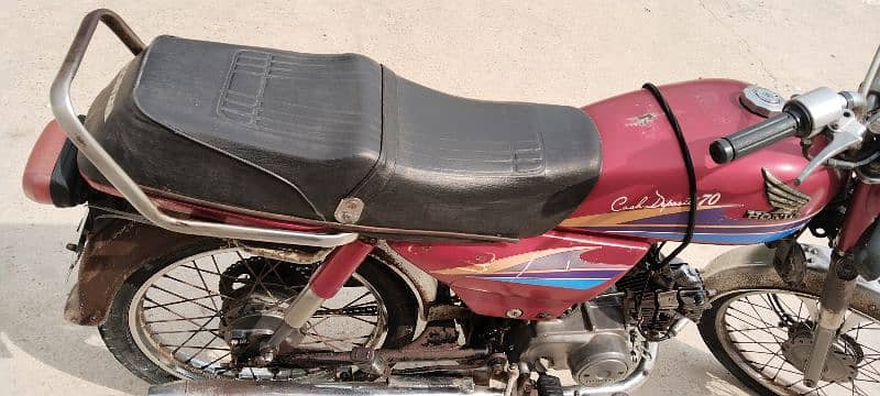 Honda CD 70 2006 model karachi number 4