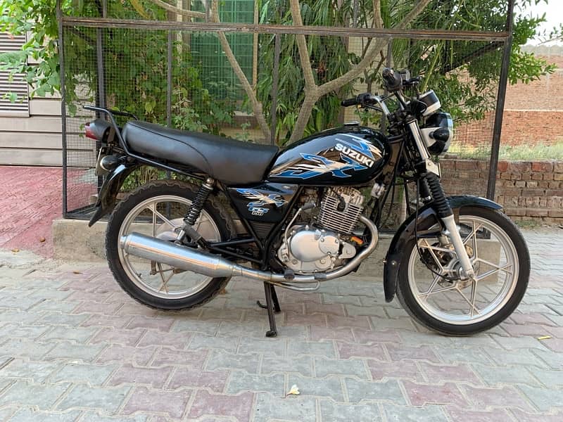 Suzuki Gs 150  special edition 1