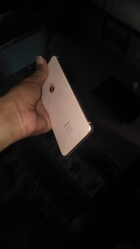 iphone 8 plus non pta urgent sale factory unloked 1