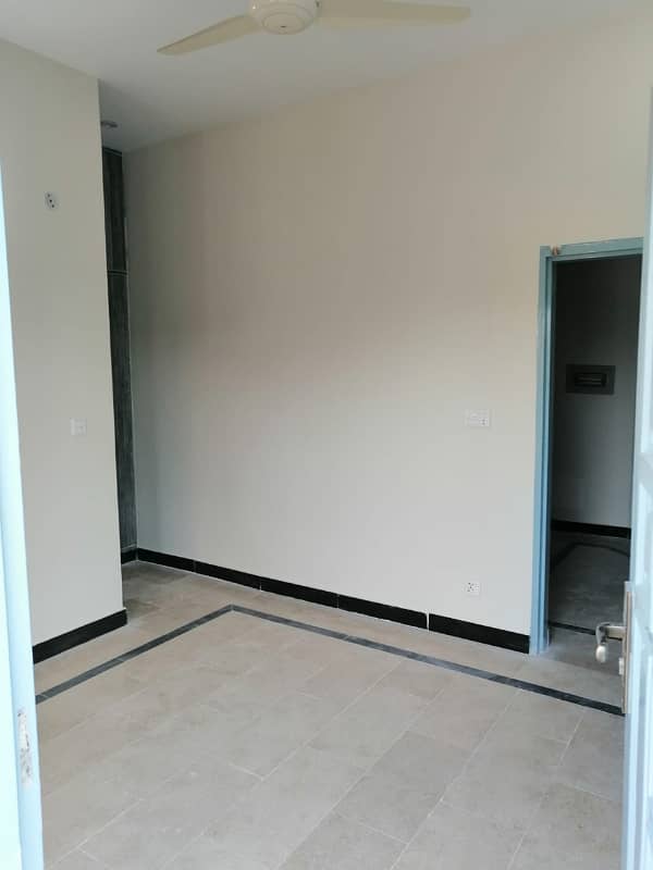 7 Marla upper portion for Rent in G-13/2 6