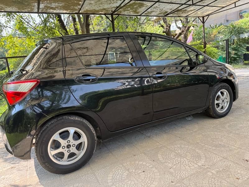 Toyota Vitz 2018 5