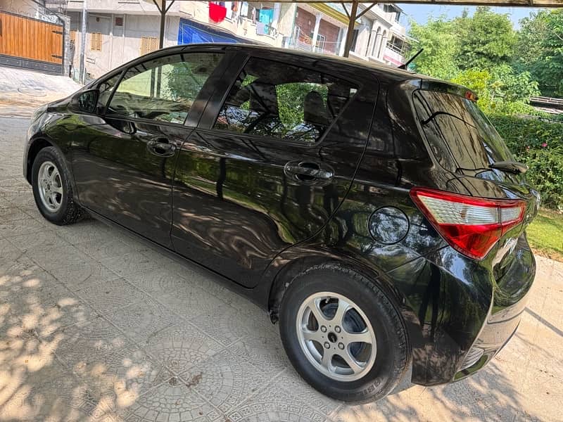 Toyota Vitz 2018 10