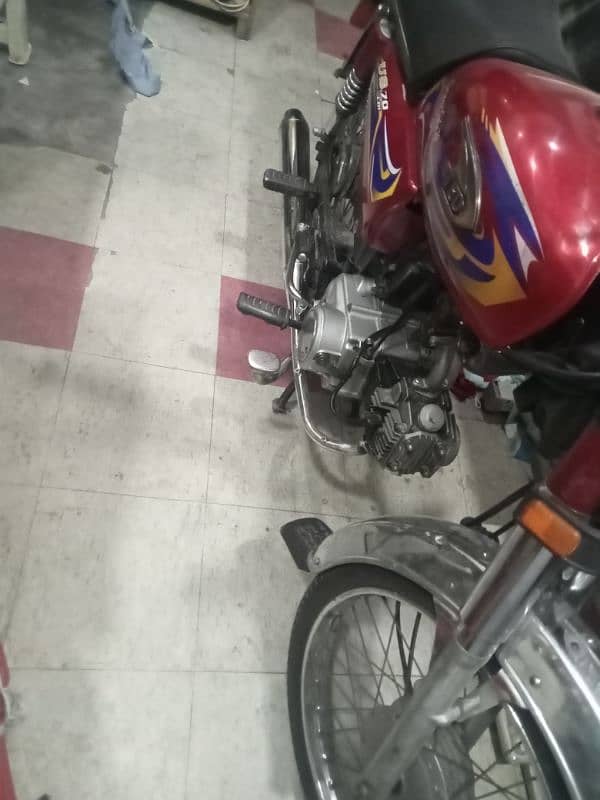 good condition bike urgent sale need money cash 1