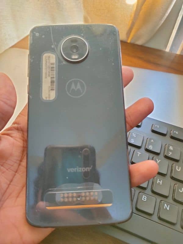 Moto z4 0