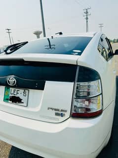 Toyota Prius 2010/15 for sale in genuine conditon