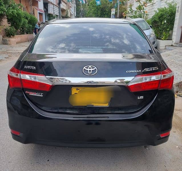 Toyota Corolla Altis 2016 3