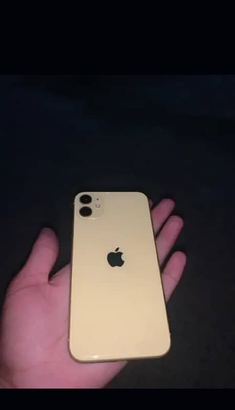 iPhone 11    128 GB 0