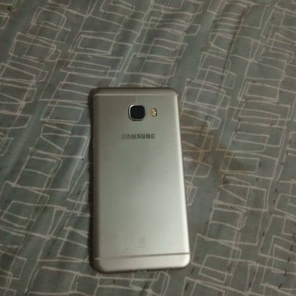 Samsung Galaxy C5 3