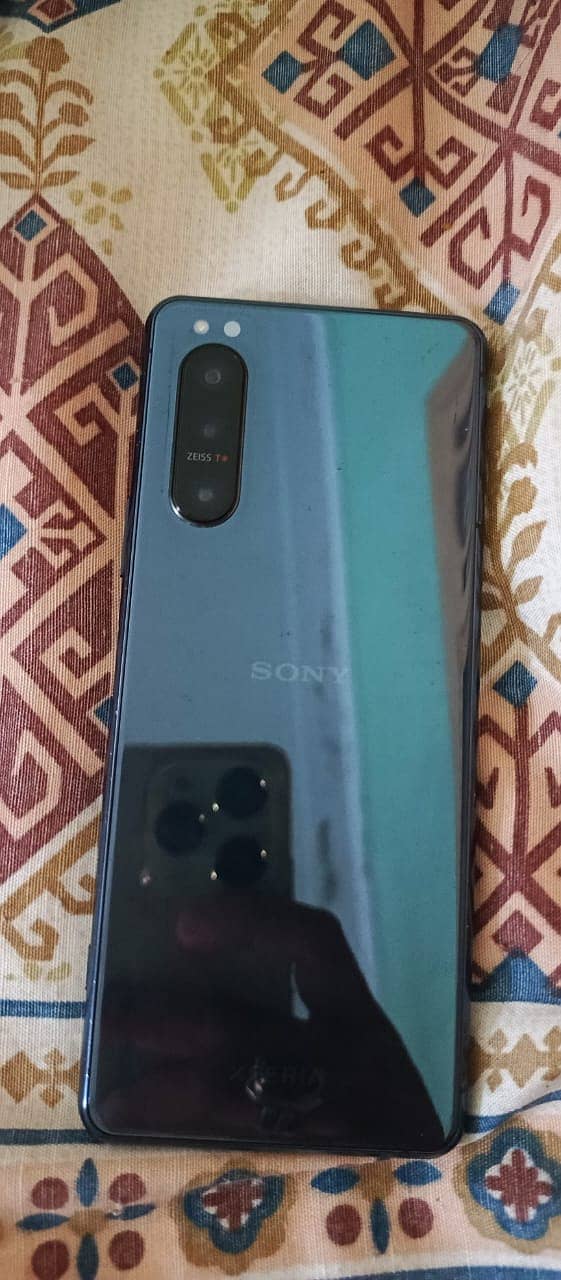 Sony Xperia 5 mark 2 for sale,Single line on screen. 1