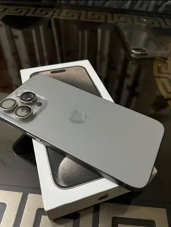 I Phone 15 Pro Max 5