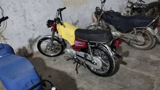 Honda cg125 2002 karachi num 0