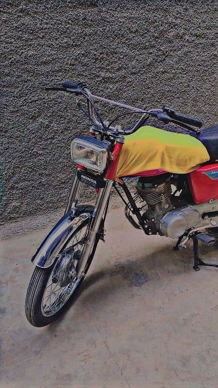 Honda cg125 2002 karachi num 5