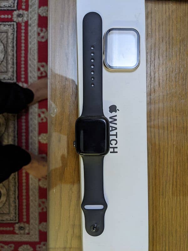 Apple Watch SE GPS for sale fully new condition 3