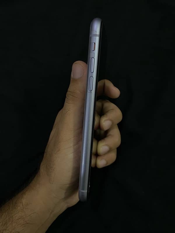 IPHONE 11 (Factory Unlock) 4