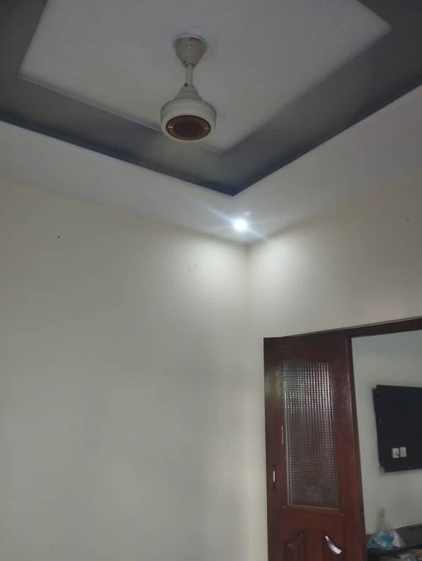 5 MARLA LOWER PORTION AVAILABLE FOR RENT IN GULSHAN E LHR NEAR TO PUNJAB SCHOOL AND MARKET 9