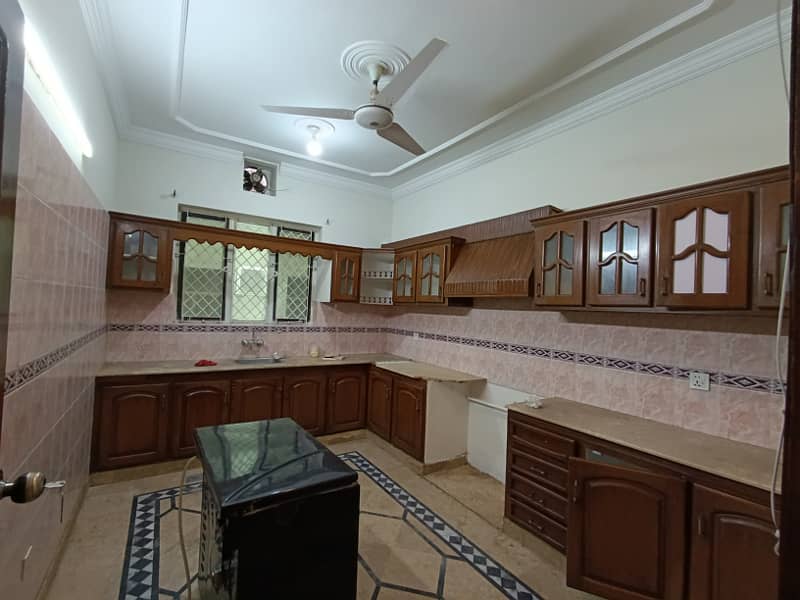 DOUBLE STOREY HOUSE FOR RENT IN I-8 ISLAMABAD. 3