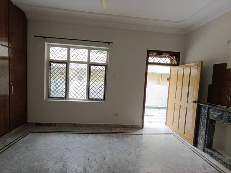 DOUBLE STOREY HOUSE FOR RENT IN I-8 ISLAMABAD. 12