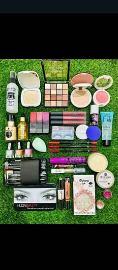 Makeup kit in just 3500