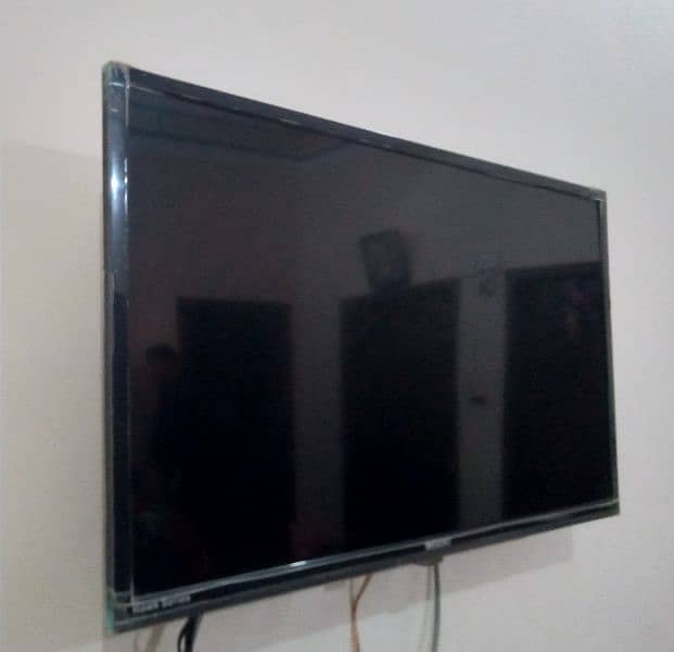 Orient 32 inch LED Hawk Series 2