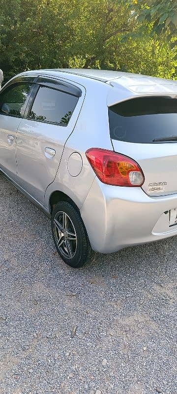 Mitsubishi Mirage 2012 5