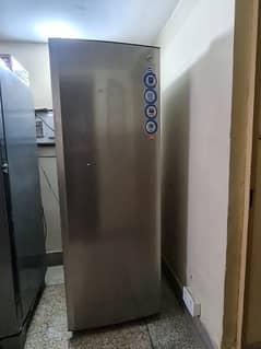 Pel Vertical deep freezer.