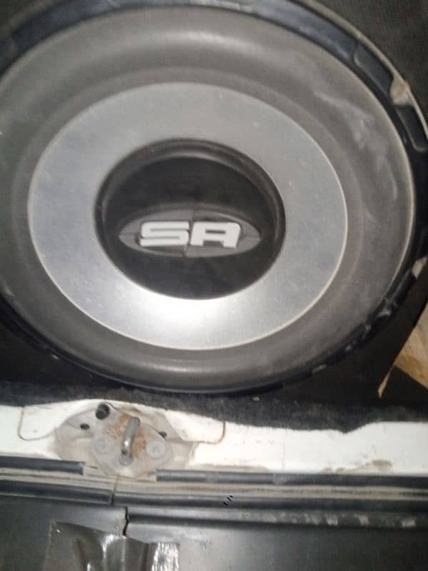 Car woofer in good condition 1