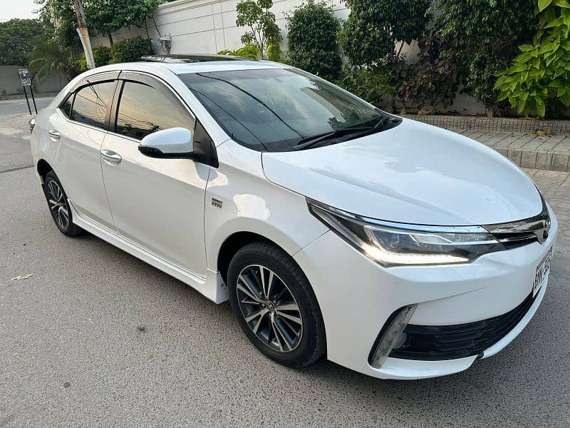 Toyota Altis Grande 2018 1