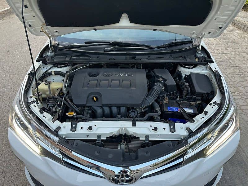 Toyota Altis Grande 2018 10