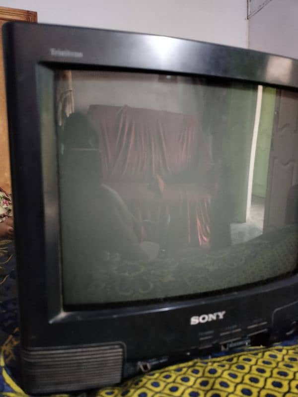 Sony Tv Real japni G 14" Colour TV 1