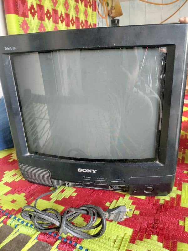 Sony Tv Real japni G 14" Colour TV 4