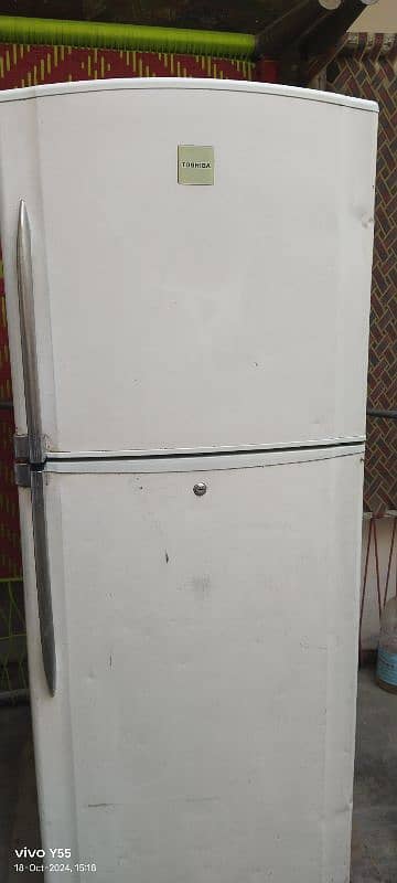 Toshiba Japanese Fridge non frost 1