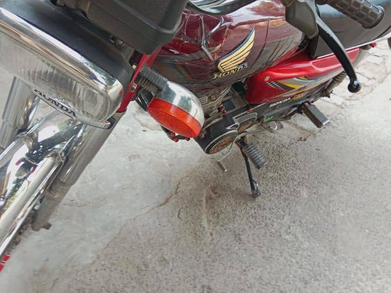 Honda125  (75 k) fanil 25 model tanki tapa urjant sale 03057511868 1