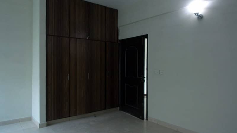 3 Bed Flat For Rent Askari 11 Lahore Rs 90,000 6