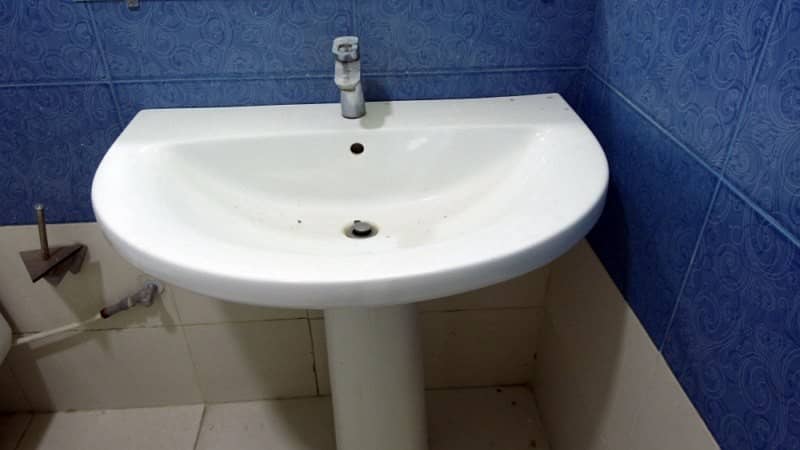 3 Bed Flat For Rent Askari 11 Lahore Rs 90,000 4