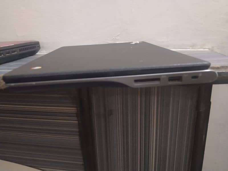 Chrome book acer 4-128 3