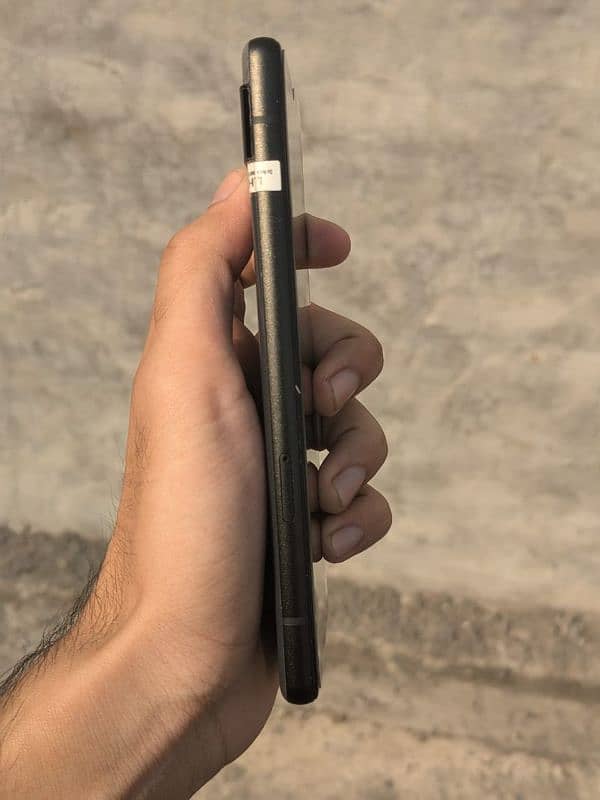 Google pixel 6a 10/10 condition 3