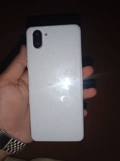 Aquos R3 0