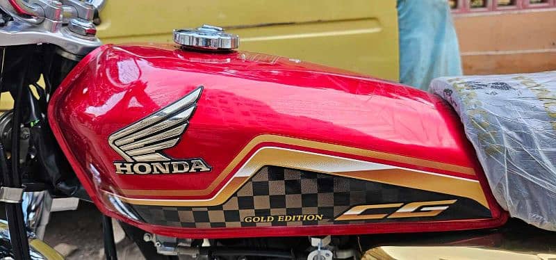 Honda 125 Special Addition 3