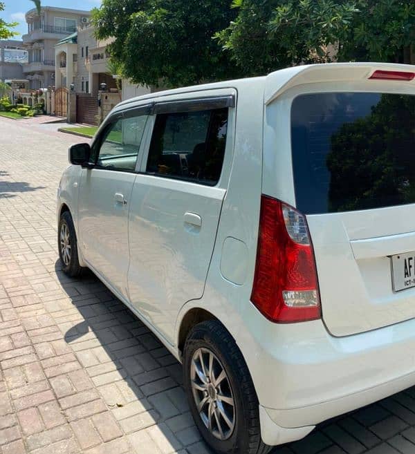 Suzuki Wagon R 2017 3