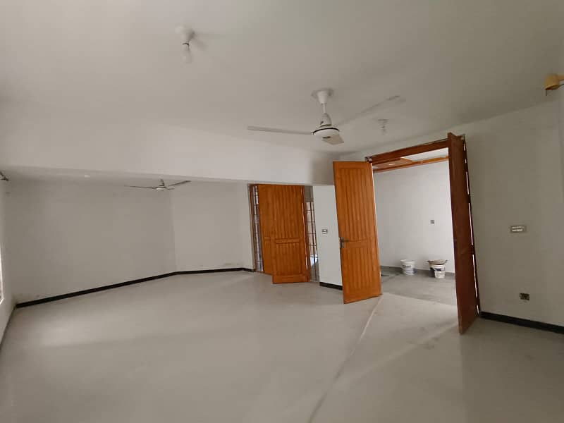 1 Kanal Lower Ground Portion For Rent In F-15 Islamabad 0